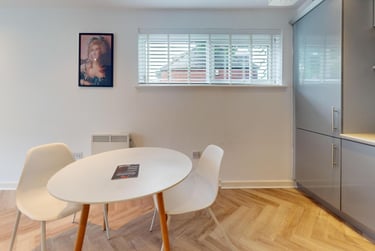 2 bed house, St Ann's Place, Kirkstall, Leeds, LS53LF - Image 6