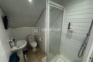 7 bed house, Norwood Terrace, Hyde Park, Leeds, LS61EA - Image 6