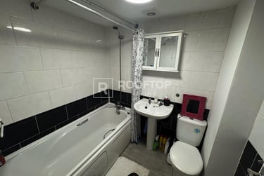 9 bed house, Moorland Avenue, Hyde Park, Leeds, LS61AP - Image 13
