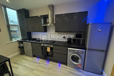 1 bed house, Victoria Road, Hyde Park, Leeds, LS61DU - Image 10