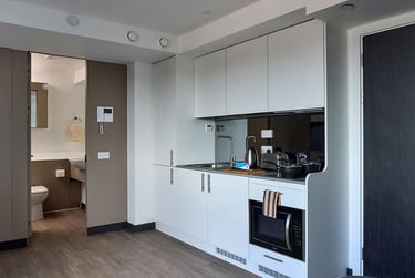 VIP Plus at Bargate House, 31 High Street, City Centre, Southampton, SO142DF - Image 5