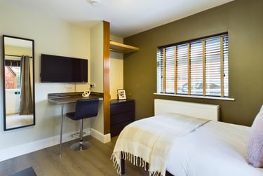 7 bed house, St. Catherines, St Catherines, Lincoln, LN58LW - Image 2