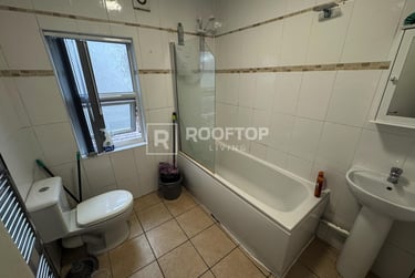 9 bed house, Hanover Square, Woodhouse, Leeds, LS31BQ - Image 13
