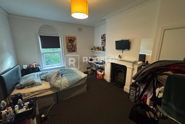 6 bed house, Victoria Road, Hyde Park, Leeds, LS61DR - Image 4