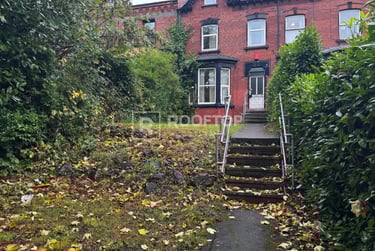 8 bed house, Belle Vue Road, Hyde Park, Leeds, LS31HF - Image 2