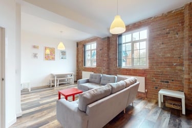 5 bed house, Braunstone Gate, City Centre, Leicester, LE35LG - Image 1