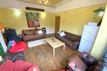 8 bed house, Regent Park Terrace, Rampart Road, Leeds, LS62AX - Image 5