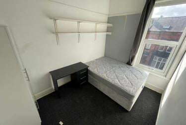 6 bed house, Regent Park Terrace, Rampart Road, Leeds, LS62AX - Image 6