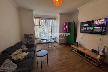 6 bed house, Ebberston Terrace, Hyde Park, Leeds, LS61AU - Image 4