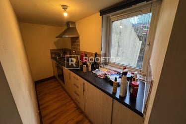 2 bed house, Moorland Avenue, Hyde Park, Leeds, LS61AP - Image 3