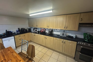 8 bed house, Cardigan Road, Headingley, Leeds, LS63AE - Image 10