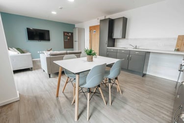 Silver En Suite (High Floors) at Bailey Fields, Rockingham Street, City Centre, Sheffield, S14LZ - Image 6