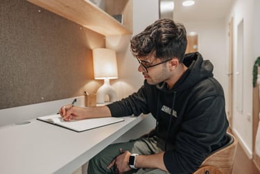 Deluxe Gold En Suite (High Floors) at Bailey Fields, Rockingham Street, City Centre, Sheffield, S14LZ - Image 4