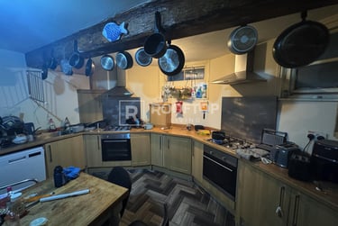 10 bed house, Regent Park Avenue, Rampart Road, Leeds, LS62AU - Image 9