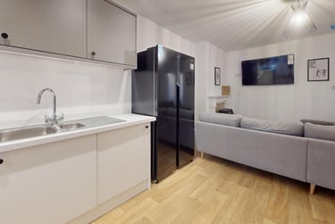 5 bed house, High Street, Twerton, Bath, BA21DB - Image 1