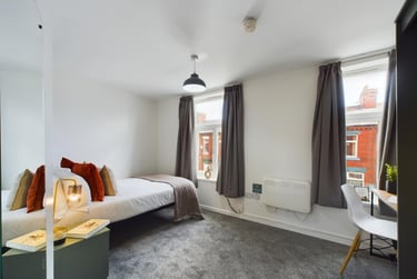 7 bed house, Kippax Street, Rusholme, Manchester, M144FX - Image 6