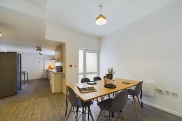 7 bed house, Kippax Street, Rusholme, Manchester, M144FX - Image 13