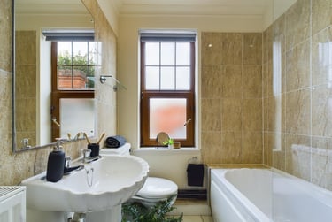 6 bed house, West Parade, West End, Lincoln, LN11LY - Image 10