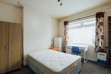 6 bed house, Carholme Road, West End, Lincoln, LN11ST - Image 4