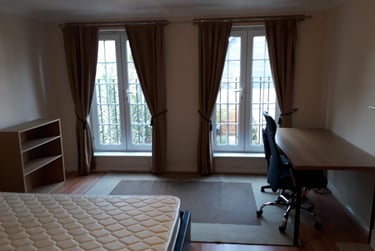 4 bed house, Kingfisher Way, City Centre, Loughborough, LE113NF - Image 1