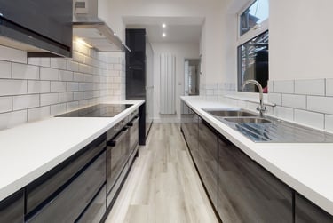 5 bed house, Caldwell Street, City Centre, Loughborough, LE113BB - Image 2