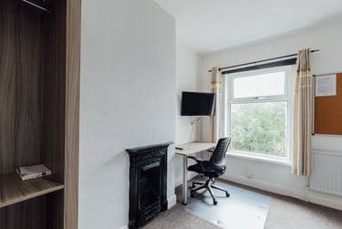 4 bed house, York Road, City Centre, Loughborough, LE113DA - Image 9