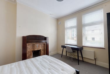4 bed house, Derby Road, City Centre, Loughborough, LE115BX - Image 5