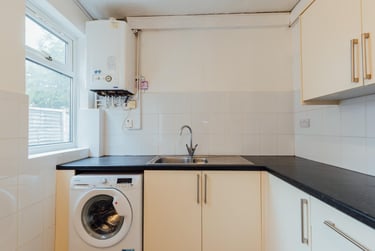 4 bed house, York Road, City Centre, Loughborough, LE113DA - Image 4