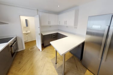 6 bed house, Victoria Street, City Centre, Loughborough, LE112EN - Image 1