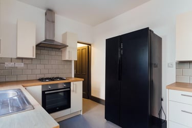 5 bed house, Royland Road, City Centre, Loughborough, LE112EH - Image 1