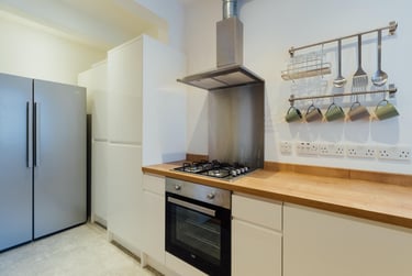 5 bed house, Oxford Street, City Centre, Loughborough, LE115DP - Image 2