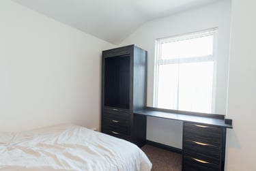 5 bed house, Royland Road, City Centre, Loughborough, LE112EH - Image 2