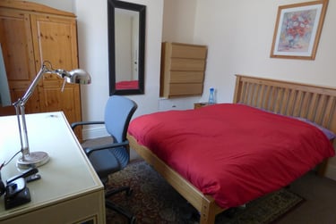 4 bed house, Gladstone Street, City Centre, Loughborough, LE111NR - Image 2