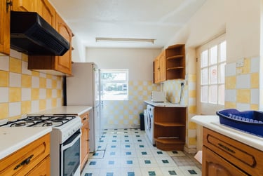 4 bed house, Forest Road, City Centre, Loughborough, LE113NR - Image 1