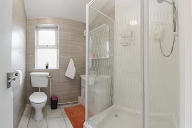 6 bed house, Radmoor Road, City Centre, Loughborough, LE113BS - Image 5