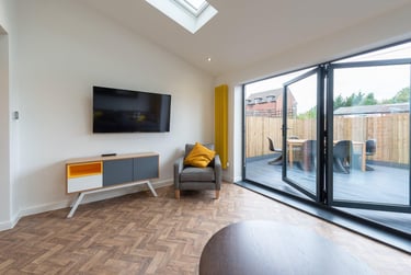 5 bed house, Goods Yard Close, City Centre, Loughborough, LE115EB - Image 2
