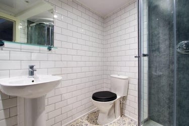 1 bed house, Park View, Arboretum, Nottingham, NG14GR - Image 3