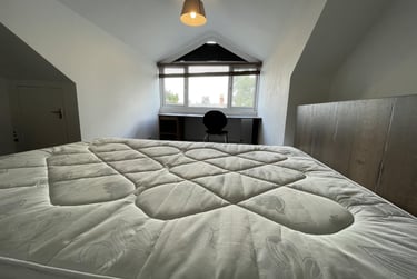 4 bed house, Paget Street, City Centre, Loughborough, LE115DU - Image 11