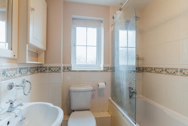 5 bed house, Goldfinch Close, City Centre, Loughborough, LE113HG - Image 13