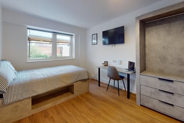 1 bed house, Lemyngton Street, City Centre, Loughborough, LE111UH - Image 1