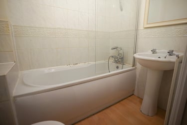 4 bed house, Goldfinch Close, City Centre, Loughborough, LE113HG - Image 6