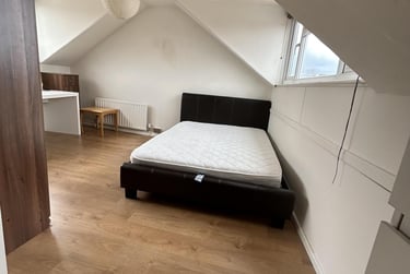 5 bed house, Frederick Street, City Centre, Loughborough, LE113BJ - Image 4