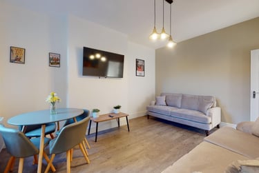 6 bed house, Royland Road, City Centre, Loughborough, LE112EH - Image 1