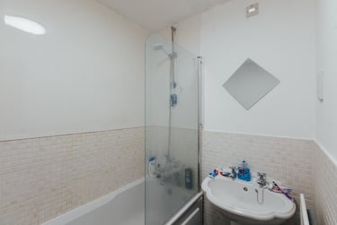 4 bed house, Wren Close, City Centre, Loughborough, LE113HL - Image 4