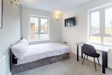 5 bed house, Orchard Street, City Centre, Loughborough, LE115AZ - Image 3