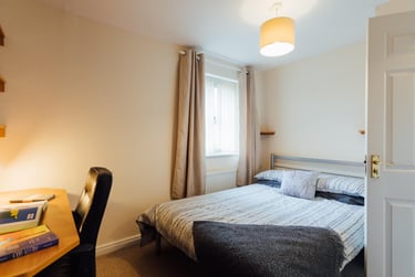 5 bed house, Goldfinch Close, City Centre, Loughborough, LE113HG - Image 8