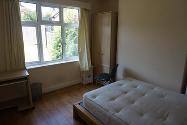 3 bed house, Benscliffe Drive, City Centre, Loughborough, LE113JP - Image 5