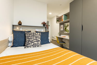 Classic Ensuite - Image 1