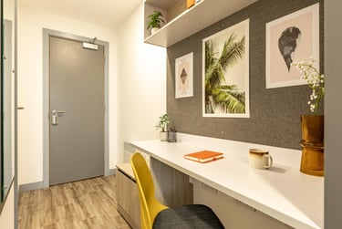 Classic Ensuite - Image 2