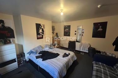 7 bed house, Brudenell Mount, Hyde Park, Leeds, LS61HT - Image 3